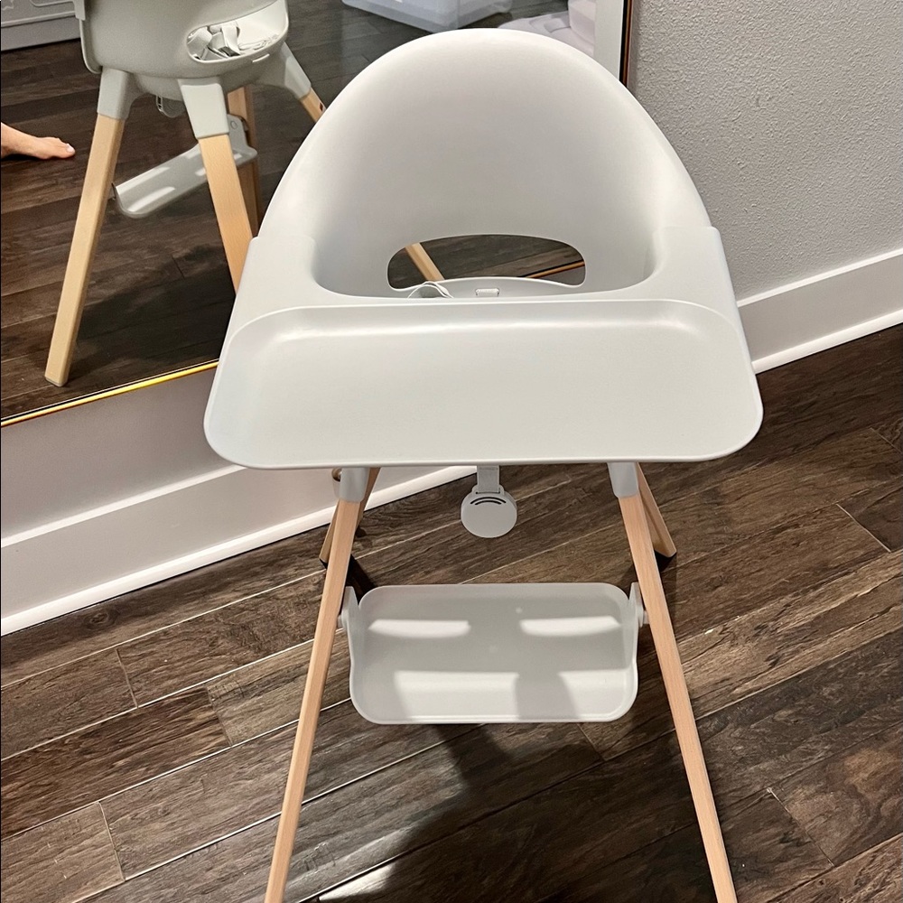 Stokke® Clikk™ High Chair
NEW
Light, durable & travel friendly High Chair